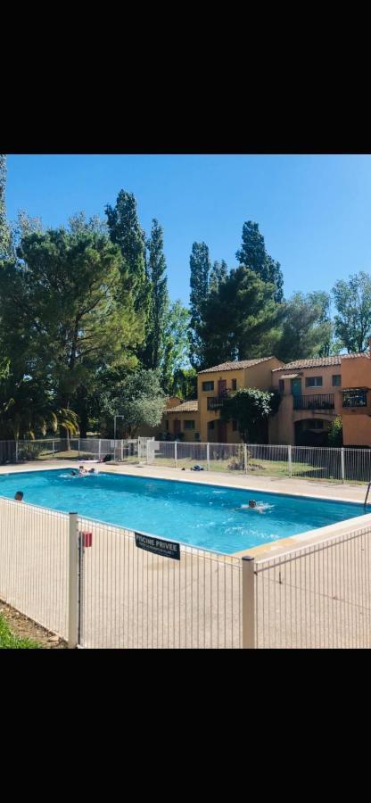 Appartement Village 7 En Residence De Vacances En Camargue Arles Buitenkant foto