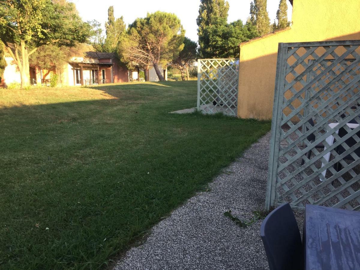 Appartement Village 7 En Residence De Vacances En Camargue Arles Buitenkant foto